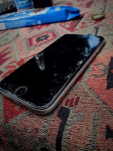 samsung es 24: IPhone SE, Gümüşü, Barmaq izi — 1