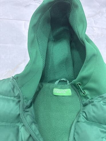 зеленая мужская кофта: United colors of benettonnan alinib 180 manata.1 sezon geyinilib — 3