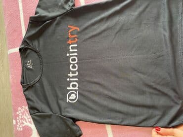 sport köynəklər: Bitcointry loqosu ilə bəzədilmiş qara rəngli, qısaqol idman köynəyi — 2