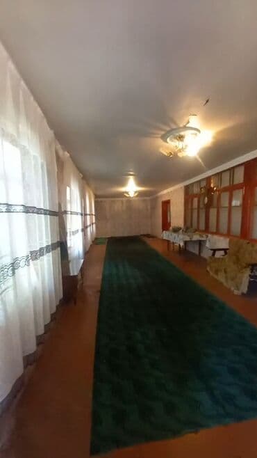 navastroykada satilan evler: 4 otaqlı, 3000 kv. m, Orta təmir — 8