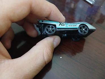 küpə: Metal gövdəli kiçik oyuncaq maşın modeli - Korpus: gümüşü rəngli — 3