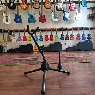 Saksafon və klarnet dayağı Ünvan:Nizami 42 (Daxili işlər nazirliyin — 1