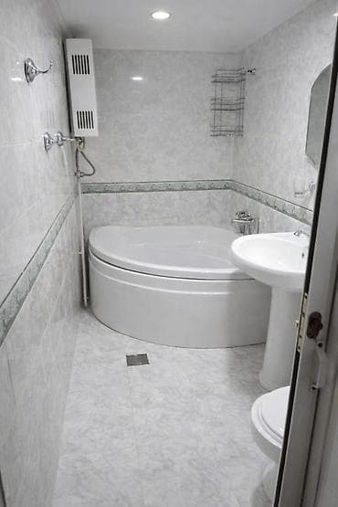 memar ecemi kiraye ev: 🏠 Tələbə oğlanlar üçün ideal mənzil — 1 nəfər 190 AZN 📍 Qış Parkının — 2
