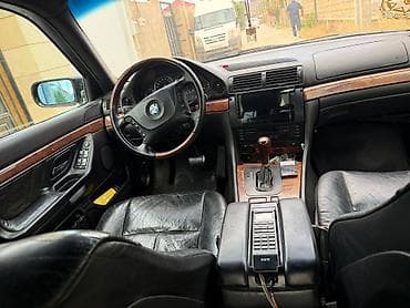bmw disk type 0: BMW 7 series: 2.8 l | 2000 il Sedan — 7