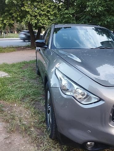 lük: Infiniti QX70: 3.5 l | 2008 il 225000 km Krossover — 2