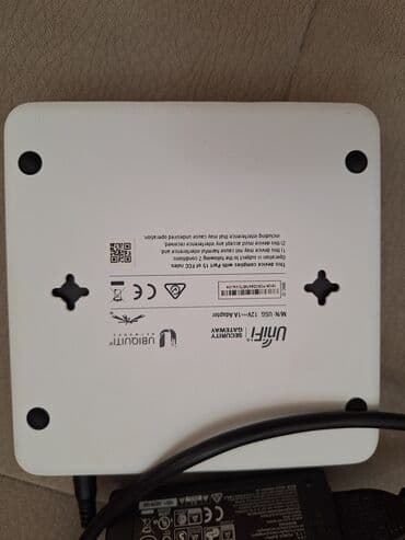 notebook çantaları bakı: UniFi security gateway UBIQUITI networks EU version Çox az istifadə — 2