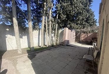 saray ev: Saray 3 otaqlı, 75 kv. m, Orta təmir — 2