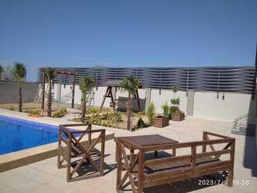 композитные бассейны в баку: Hovuz olan həyət evi. Ərazidə istirahət üçün günəş çarpayıları, stol — 8