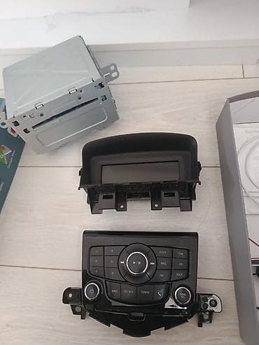монитор купить: Chevrolet Cruze üçün orijinal multimedia/radio sistemi komplekti — 3