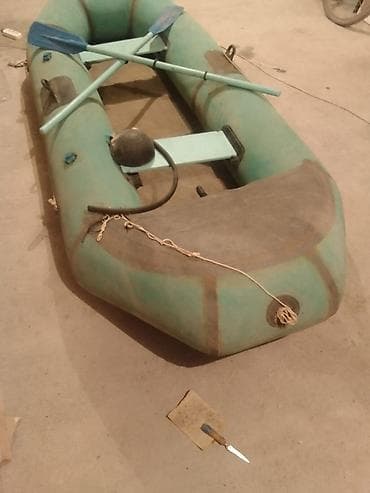 yaşıl lazer: Şişmə qayıq – kürekli, 2 yerlik Xüsusiyyətlər: - Material: qalın — 1