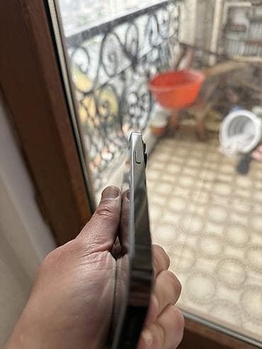 m2 macbook pro: IPhone 14 Pro, 128 GB, Qara, Zəmanət, Simsiz şarj, Face ID — 10