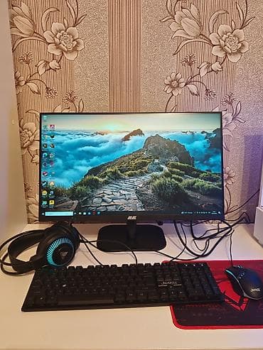 masaüstü konputer: Güclü oyun və iş üçün yığılmış masaüstü PC + aksesuarlar Kompüterin — 1