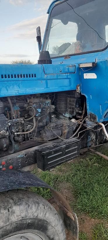 trator 80: Mavi rəngli təkərli kənd təsərrüfatı traktoru Texniki xüsusiyyətlər — 4