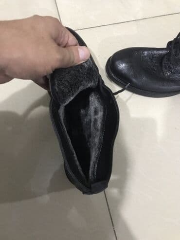 ботинки мужские зимние новые: Botinka ici Tuklu Cox keyfiyyetdi botinkadi deridi 43 razmerdi maya — 2