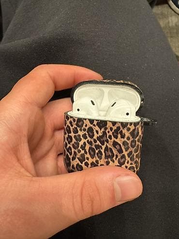 İşlənmiş Simsiz (Bluetooth) Qulaqcıqlar, Apple, rəng - Ağ