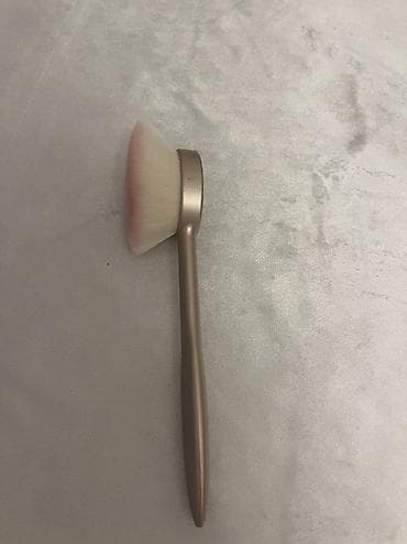 uzum tingləri: Real techniques face&body brush Böyük ölçüde real techniques — 6