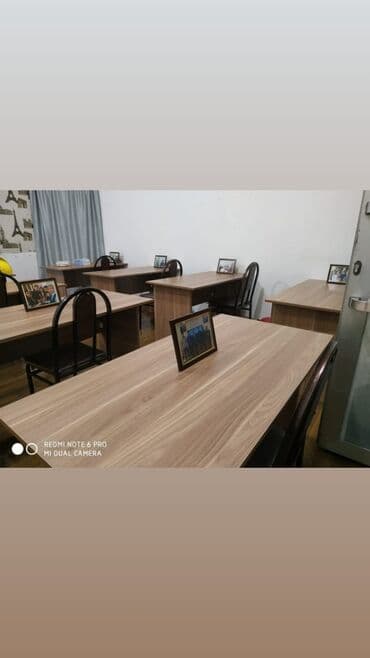 Masa və oturacaq dəstləri: Mətbəx üçün, Yeni, Açılmayan, Künc masa, 9 stul — 3