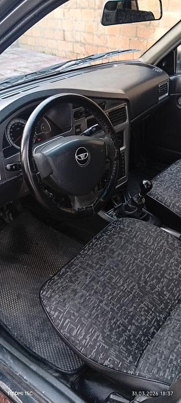 ford transit teker: Daewoo Nexia: 1.5 l | 2010 il Sedan — 4