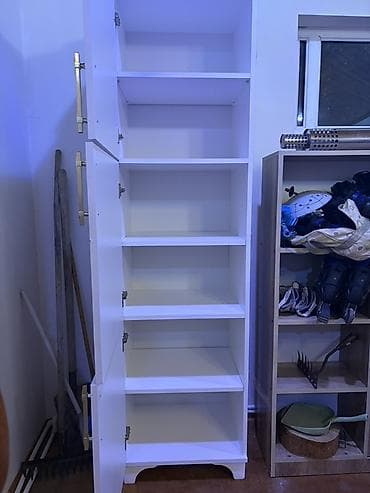 Ağ rəngli üç qapılı şkaf - Material: laminat/MDFlam tipli ağ korpus - — 3