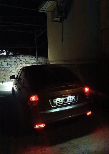 opel arxa stop: VAZ (LADA) Priora: 1.6 l | 2009 il 281000 km Hetçbek — 2