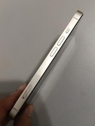 mac mini m4: IPhone 13, Ağ, Simsiz şarj — 4