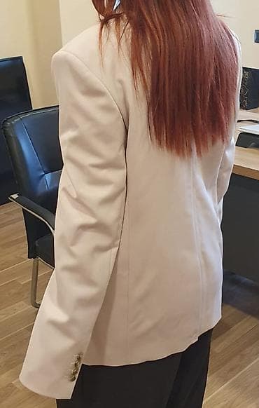 Qadın dəbli pencək Brend - Charuel - Rəng: açıq bej - Kəsim: klassik