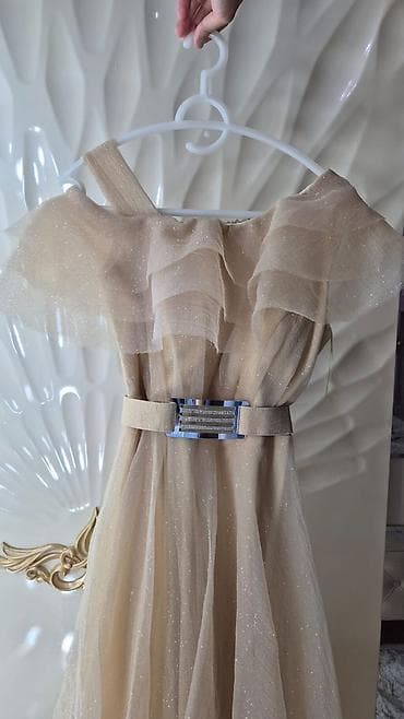 bayram xoncasi bezemek: Zərif ziyafət/libas – şampan rəngində, parıltılı tül fakturası ilə — 2