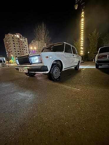 Satılır ili 2004 heç bir prablem yoxdu birinci eldi reyal alıcıya