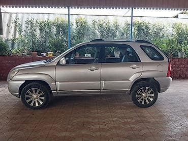 Kia Sportage: 2 l | 2008 il Krossover