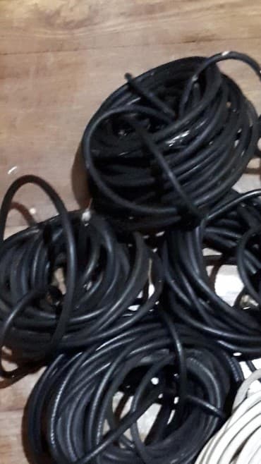 plasmas paduqa qiymetleri: Coxlu sayda anten kabeli, 30 man.hamisi bir yerde satilir. В большом — 1