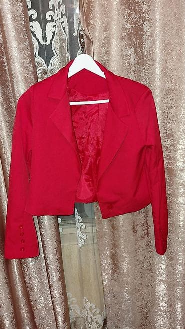 Qadın geyim dəsti – 4 məhsul - Qolsuz qırmızı uzun jilet: önü açıq