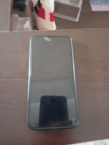 notebook çantaları bakı: Satılır: sensorlu smartfon Xüsusiyyətlər: - Ekran: tam ön paneli — 1