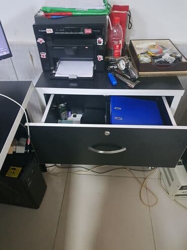 müdir üçün hədiyyə: Ofis dəsti mebeli satılır. 650 azn Real alıcıya endirim olacaq. Ofis — 4