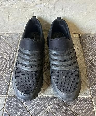 krosovka: Qara rəngli kişi slip-on idman ayaqqabısı - Model: bağsız/slip-on — 2