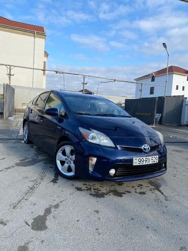 турбо аз подержанные автомобили таеота приюс аренд: Toyota Prius: 1.8 l | 2013 il Sedan — 8