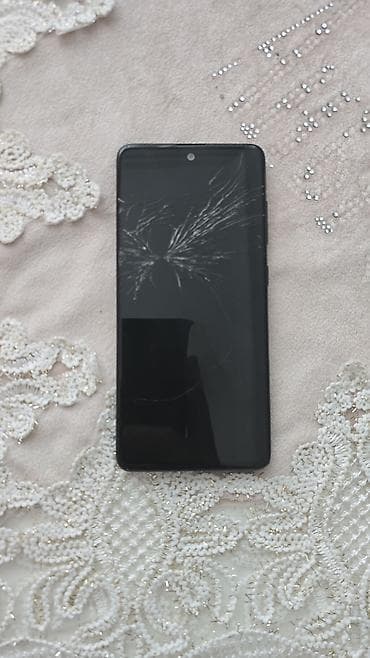 Samsung Galaxy A51, 64 GB, rəng - Gümüşü, İki sim kartlı lalafo.az -da Samsung Galaxy A51, 64 GB, rəng - Gümüşü, İki sim kartlı