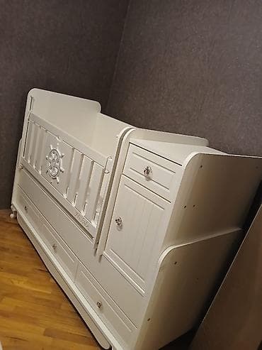 servant mebel: Oğlan üçün, İşlənmiş, Dördbucaq, Beşik, Dəstsiz, Matras ilə, Yellənmə mexanizmsiz — 3