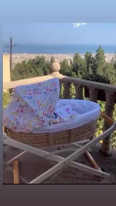 ucuz besik: Oğlan və qız üçün, Yumru, Beşik, Dəst ilə, Yellənmə mexanizmsiz — 1