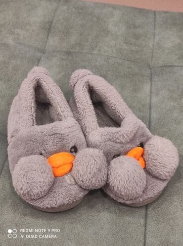 Ikisi birlikde 5 azn.Bagcada geynib usaq 10 gun.Ela veziyyetdedir.O