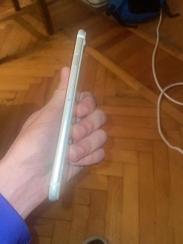 iphone 13 pro 128 ikinci el: IPhone SE 2020, Ağ, Barmaq izi — 4