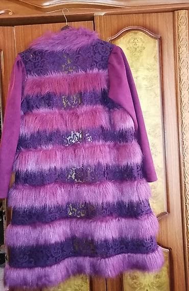 44 ölçü yenidi geyinilməyib.tüklə 
Güpürün birləşimi