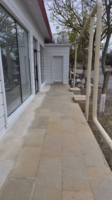 Kommersiya daşınmaz əmlakının satışı: Salam. Bine qəsəbəsində obyekt 1.90 ümumi sahesi 120 kv m obyekt — 6