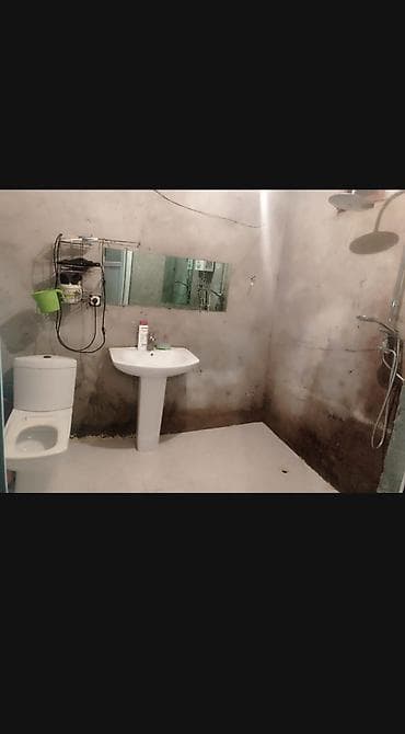 lenkeran ev alqı satqı: 16 cı mkr 2 mərtəbənin 1 mərtəbəsi, daş bina, qanuni 2 otaq — 5