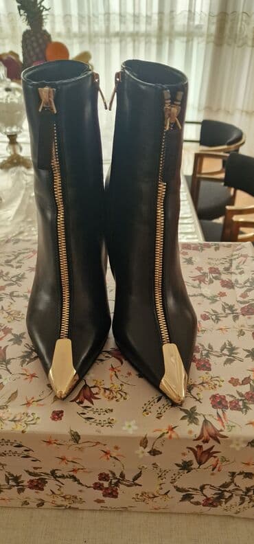 QAZ: Ölçü: 37, rəng - Qara, Yeni — 1