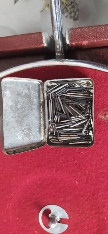 виниловый проигрыватель: Antikvar Qrammofon 1930-cu illərin. Çox yaxşı, işlək vəziyyətdə. Bütün — 5