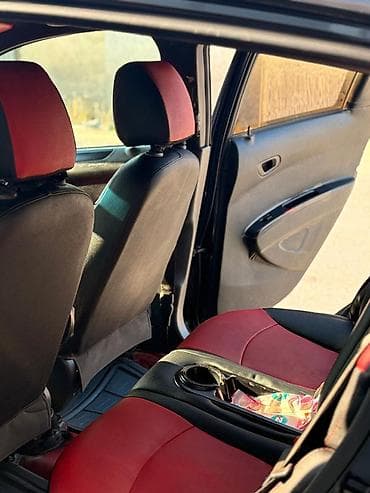 Chevrolet Spark: 1.2 л | 2012 г. Хэтчбэк — 9