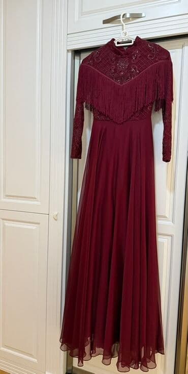 вечерние платья на новый год: Вечернее платье, Макси, S — 4
