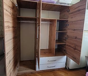 desmalar: Yeni, 3 qapılı, Güzgülü, Qəhvəyi, Taxta, Açılan, Düz dolab — 2