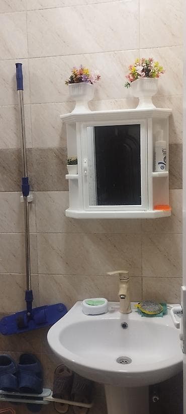 balmain canta: Bakı, Bakıxanov qəs., 3 otaqlı, Köhnə tikili, m. Neftçilər, 67 kv. m — 6