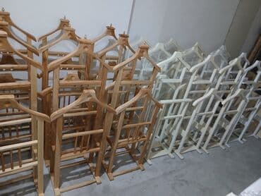 деревянная вешалка напольная: Bu, paltarların səliqəli saxlanması üçün nəzərdə tutulmuş taxta — 5